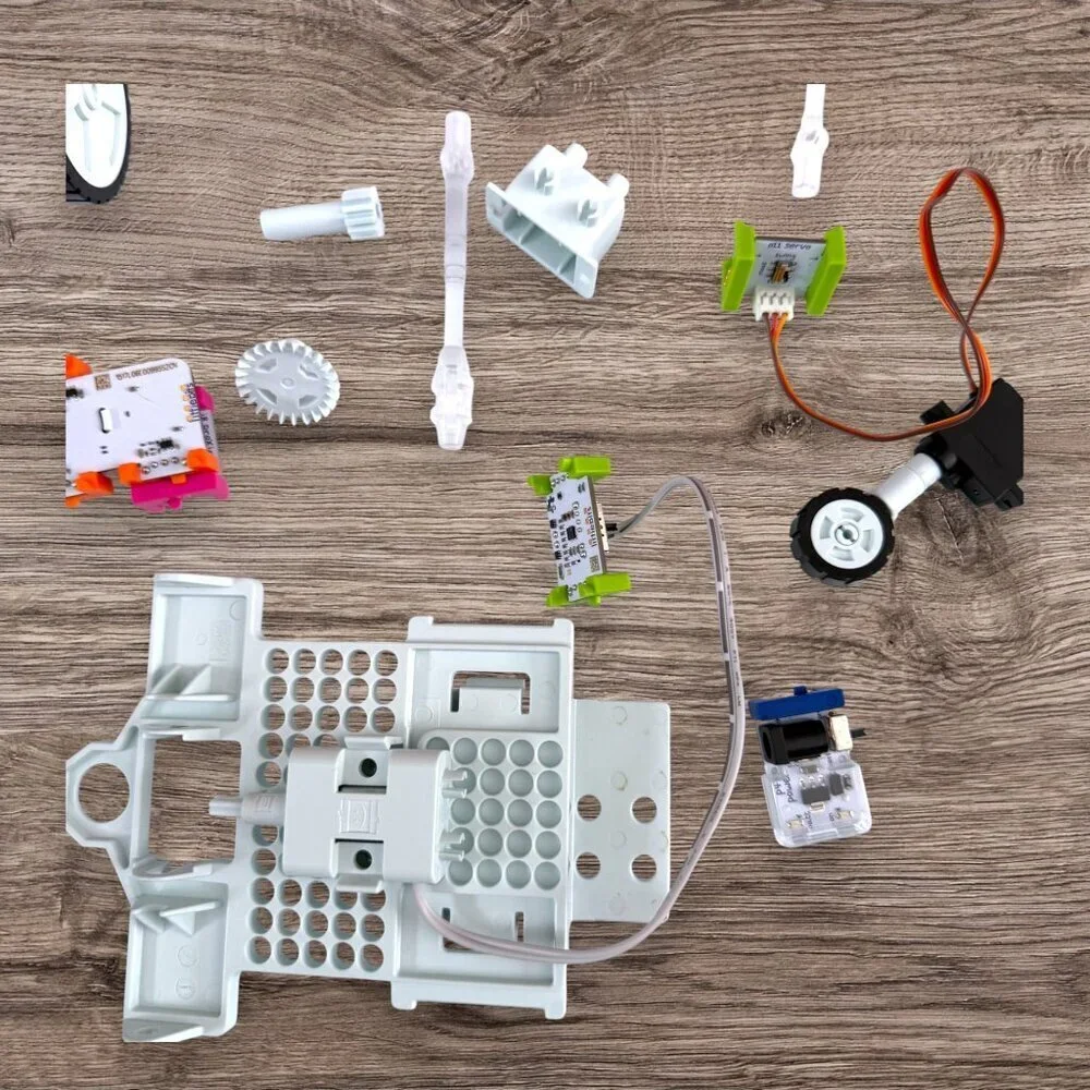 Star Wars littleBits Droid Inventor Kit R2-D2 Build STEM Toy Set w Box